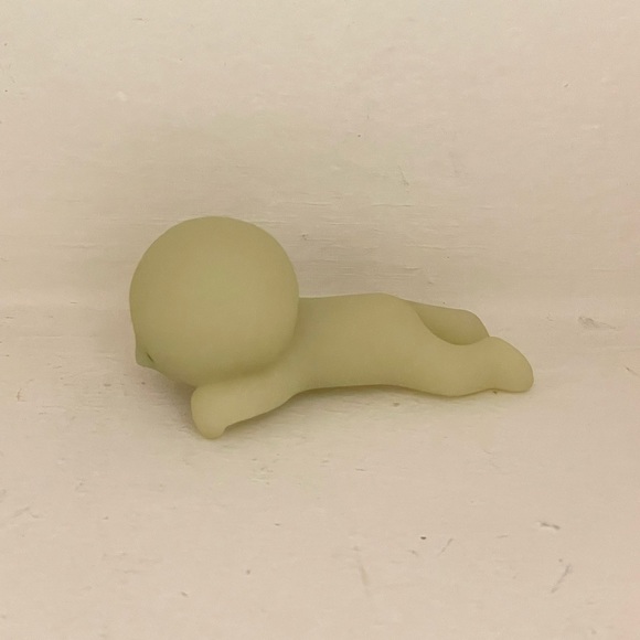 Smiski Series 3 - Smiski Peeking - Picture 3 of 4